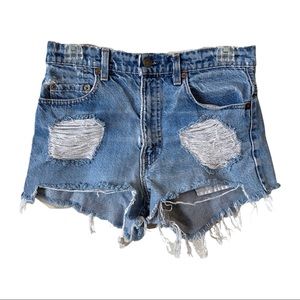 Vintage Levis Distressed High Waist Denim Shorts Waist 30”
